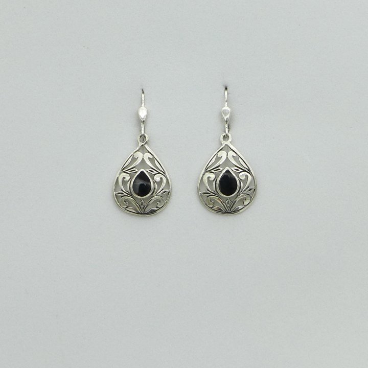 Funny silver earrings with onyx