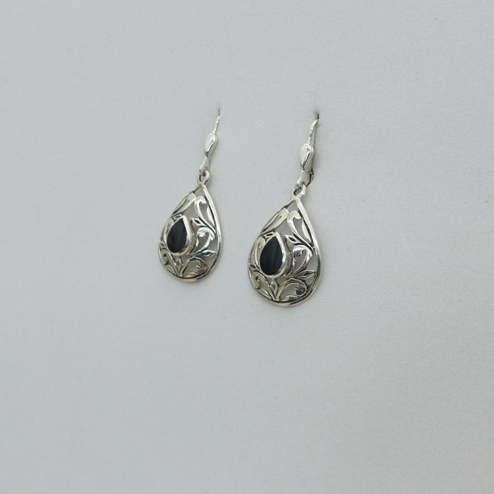 Funny silver earrings with onyx