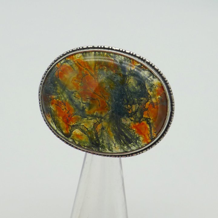 Brooch with large moss agate