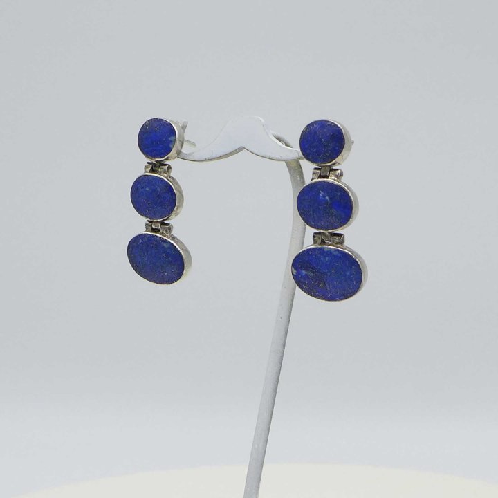 Large ear studs with lapis lazuli