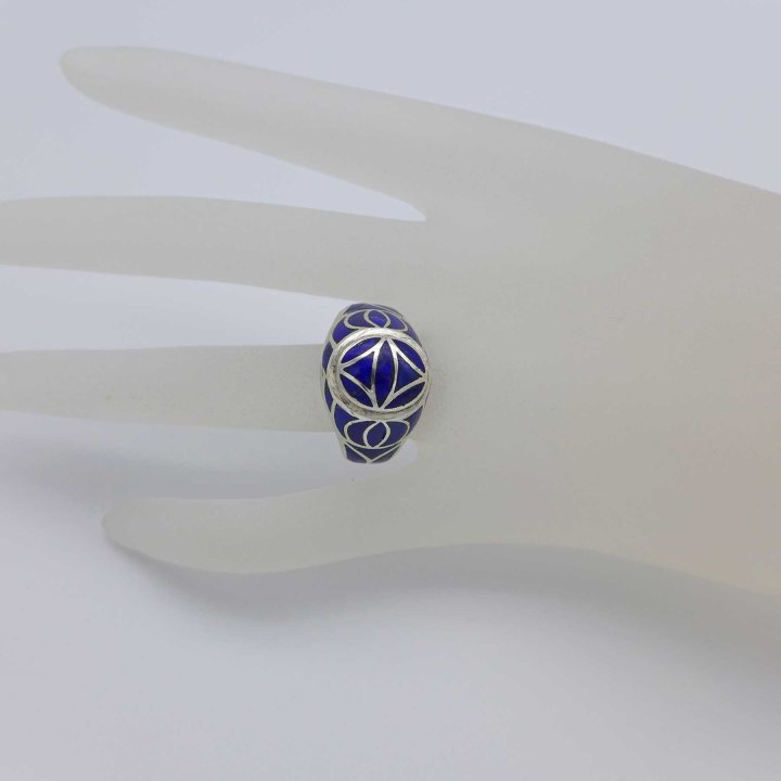 Silver ring with lapis inlay