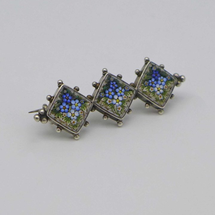 Fine silver brooch with glass mosaic from around 1870