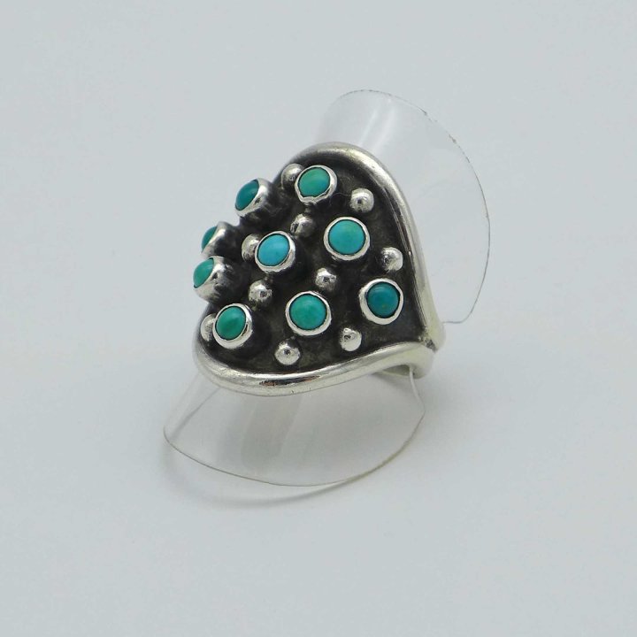 Handcrafted silver ring with turquoise