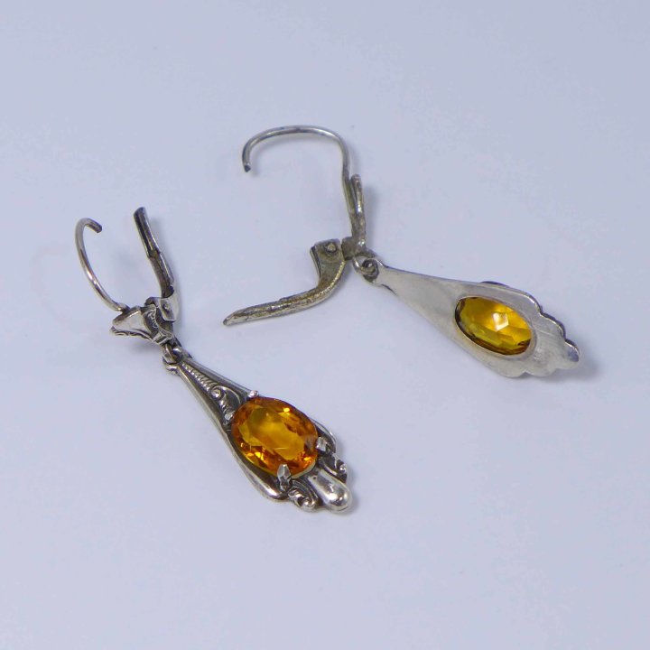 Citrine earrings with rocaille pattern